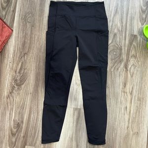 WOMENS 7/8 LULULEMON TIGHT LIKE NEW SZ 8